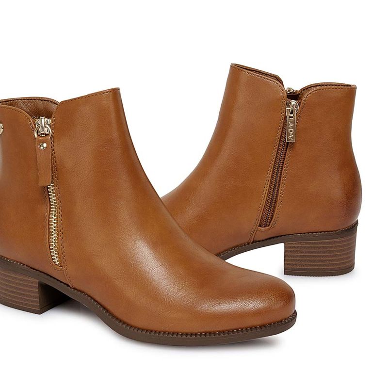 BOTIN-BASICO-CASUAL INFORMAL-DAMA-SINTETICO-ANN D VIAN-TACO SEPARADO-6 cm-DAVI-2522NATURAL -2-.jpg