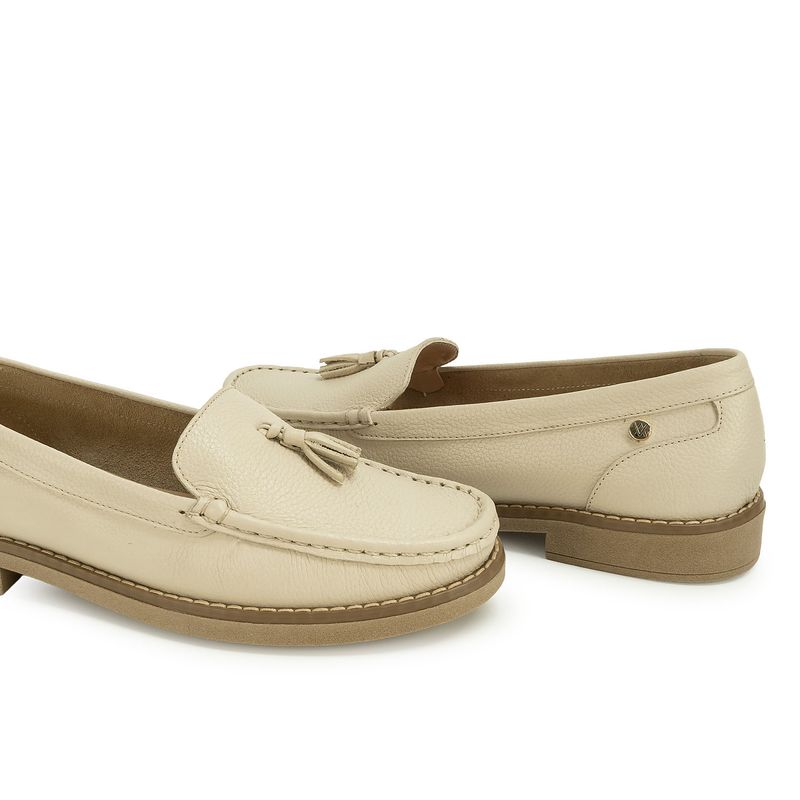ZAPATO-MOCASÍN-CASUAL-AVE-2614-VAINILLA-CUERO